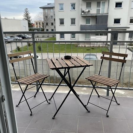 Przytulny Apartament Apartamento Trzebownisko Exterior foto